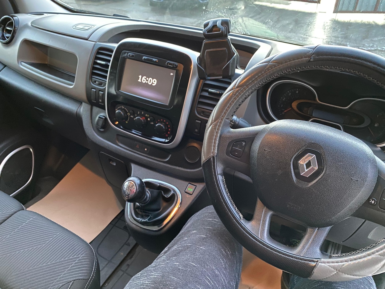 Used Renault Trafic 2018 for sale - 76896685: Photo 14