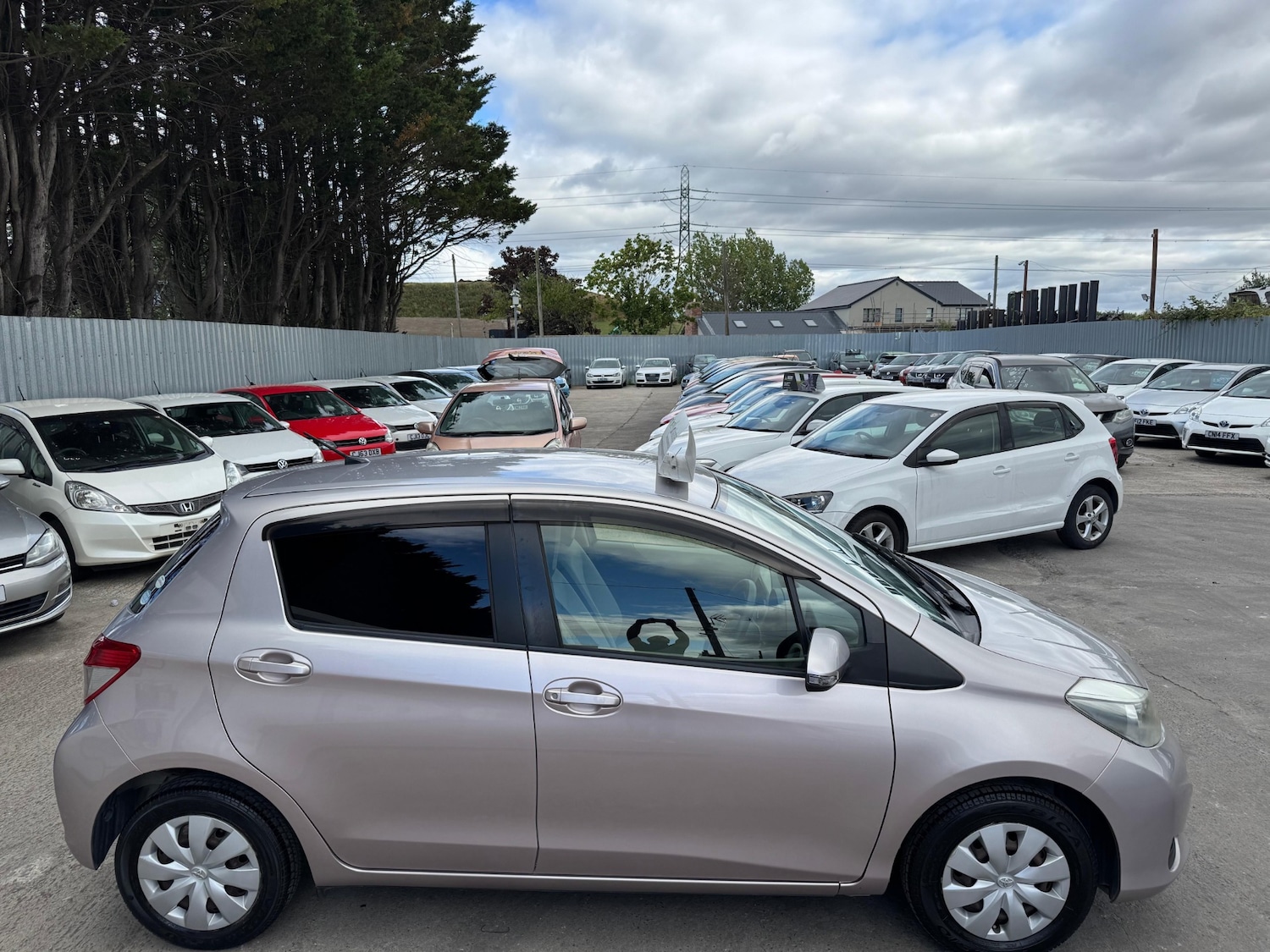 Used Toyota Vitz 2012 for sale - 76130328: Photo 42
