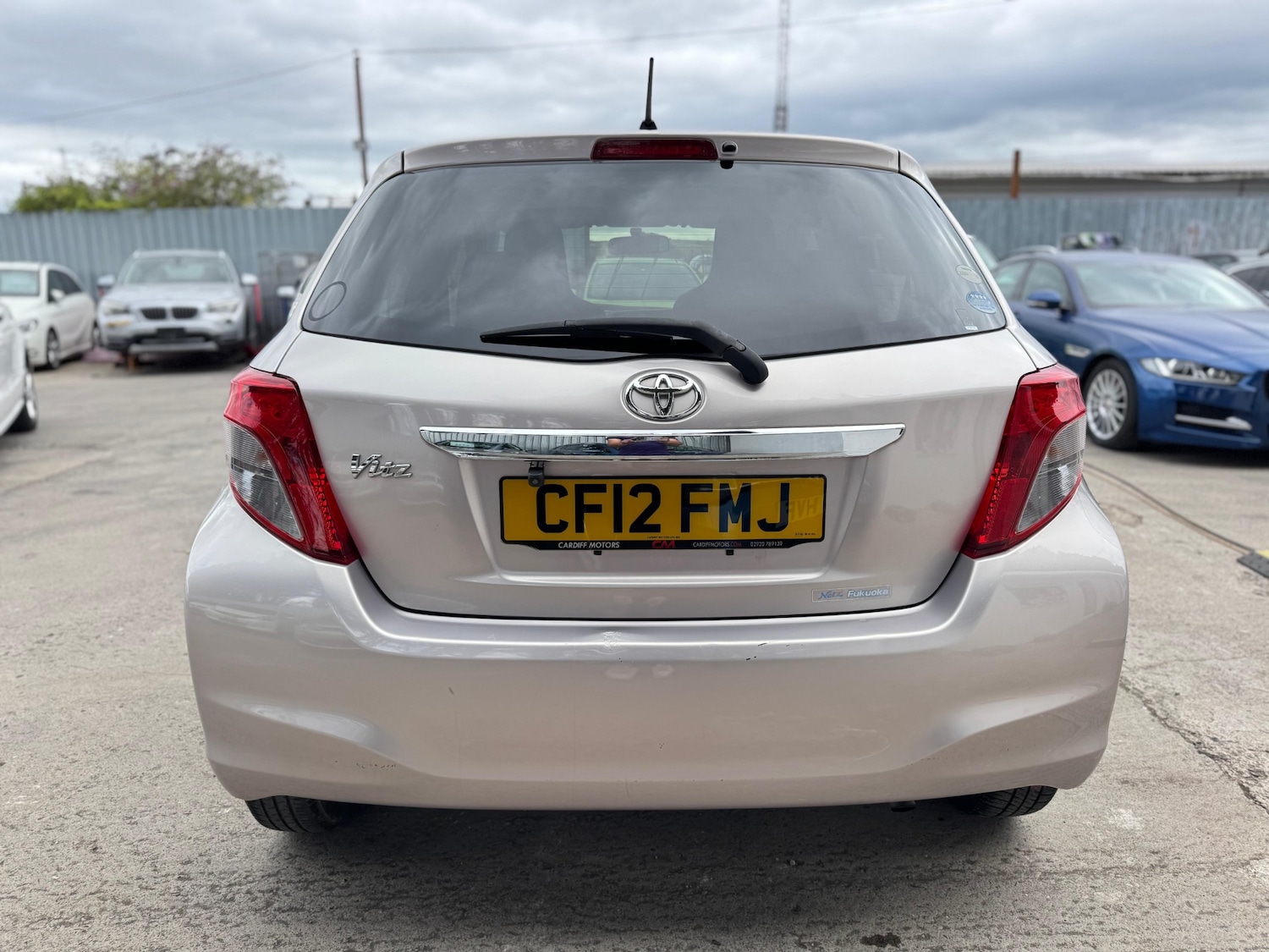 Used Toyota Vitz 2012 for sale - 76130328: Photo 9