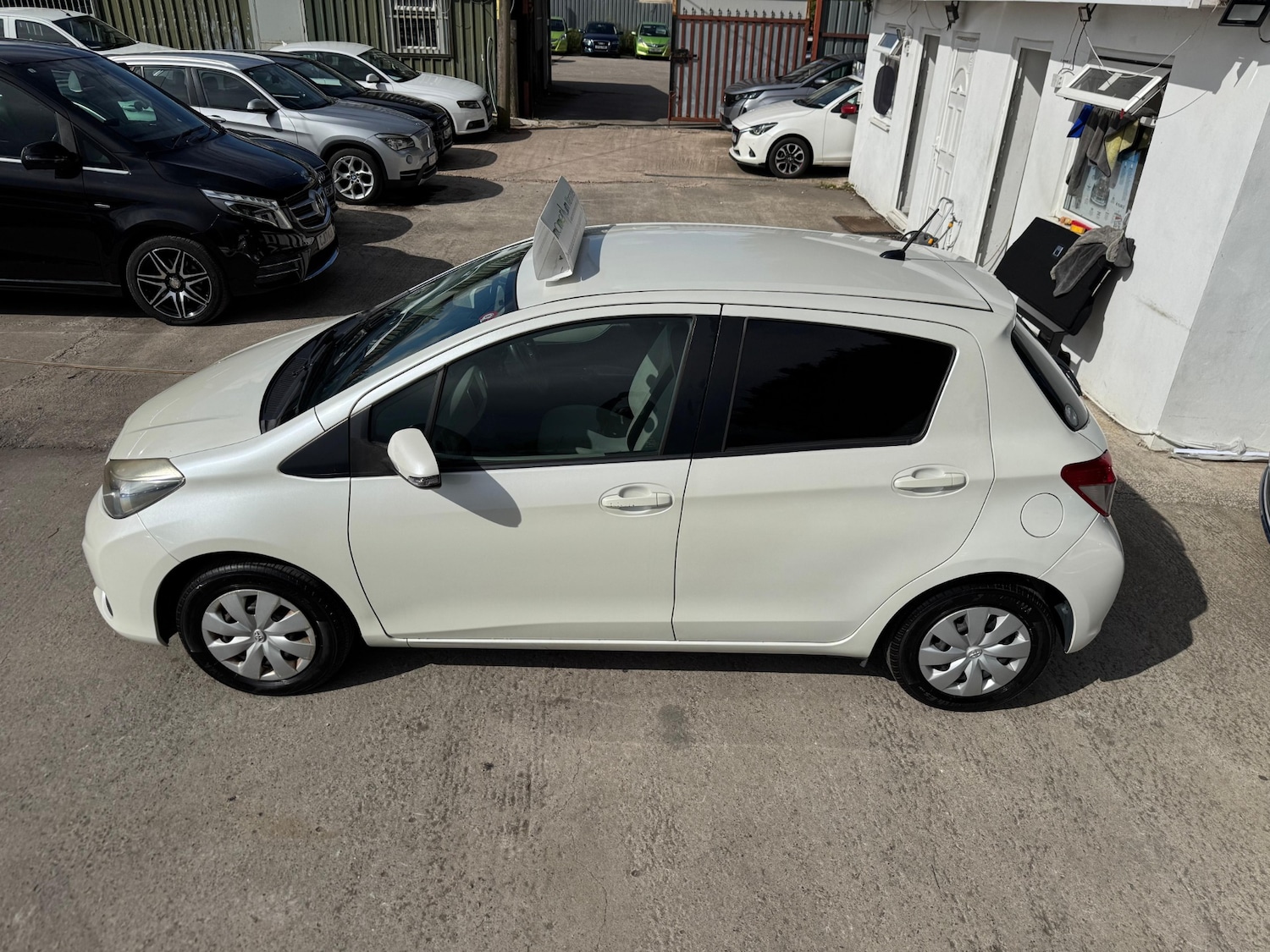 Used Toyota Vitz 2011 for sale - 77854360: Photo 37