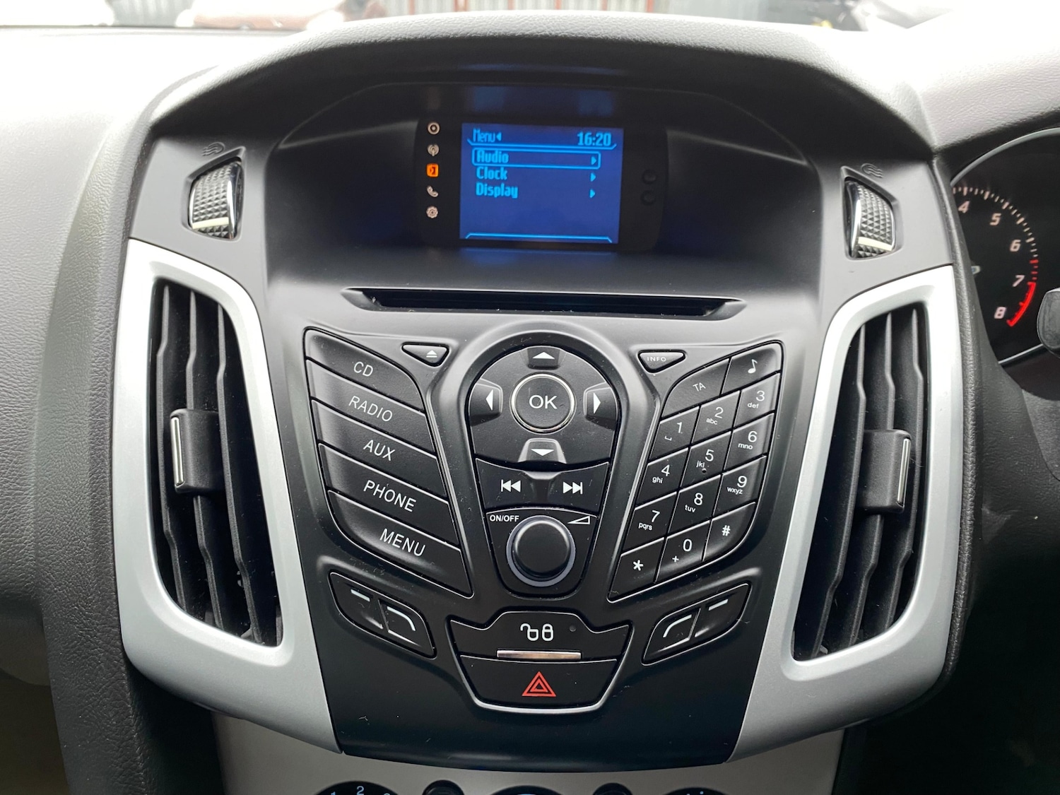 Used Ford Focus 2012 for sale - 76390322: Photo 19