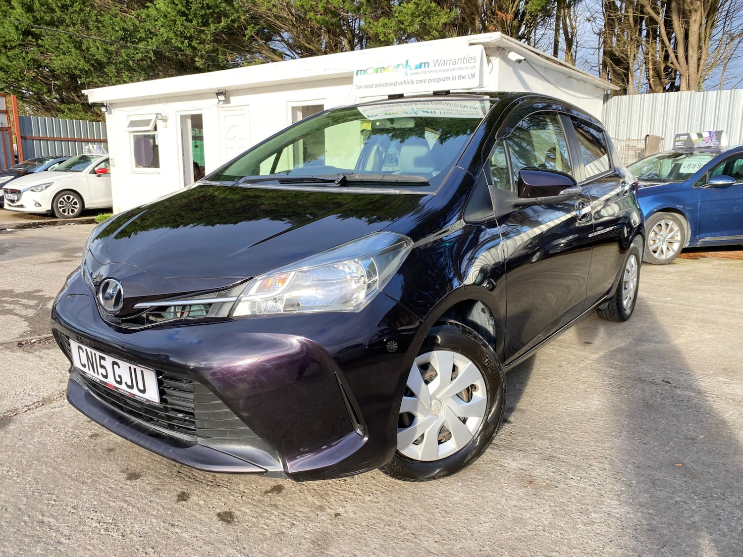 Used Toyota Vitz 2015 for sale - 77785220: Photo 2