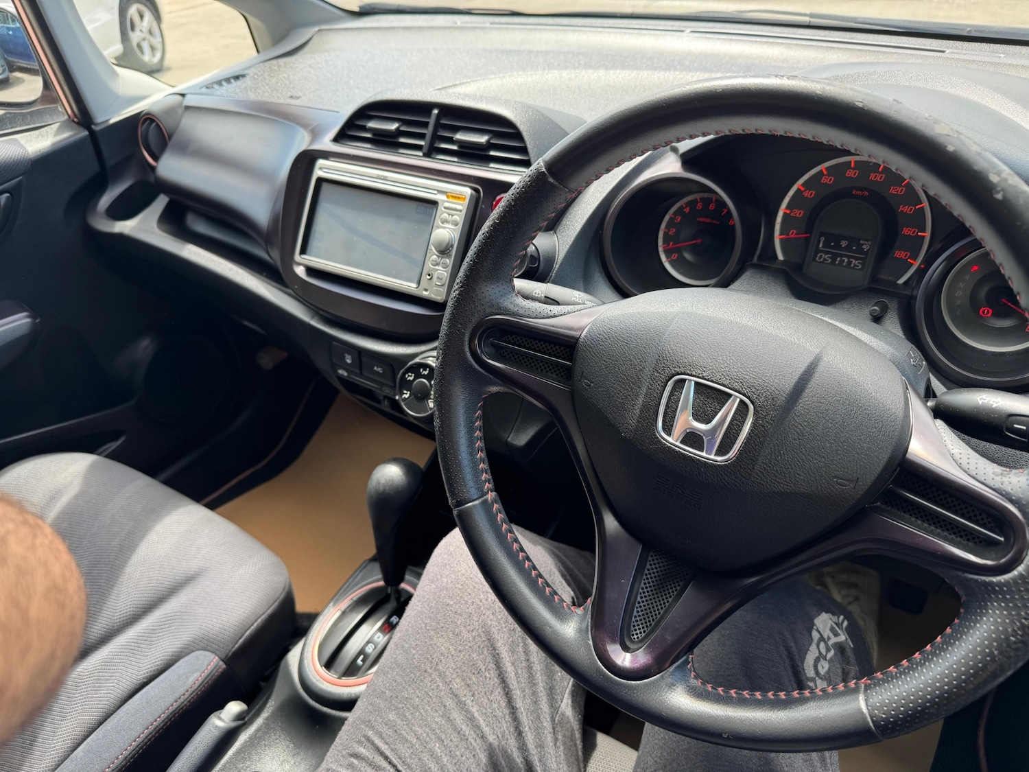 Used Honda Fit 2010 for sale - 76128636: Photo 14