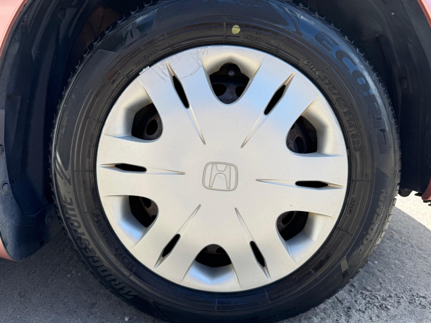 Used Honda Fit 2010 for sale - 76128636: Photo 32