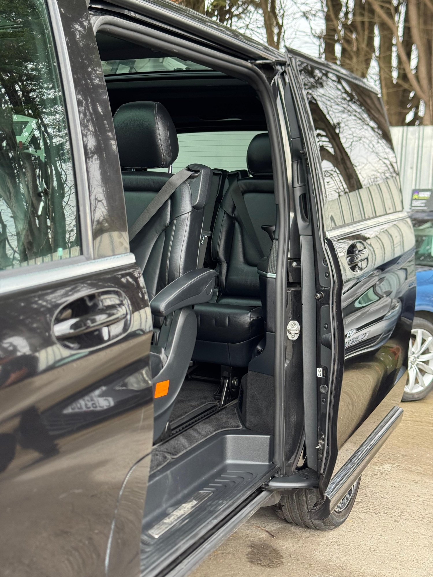 Used Mercedes-Benz V-Class 2025 for sale - 77050781: Photo 36