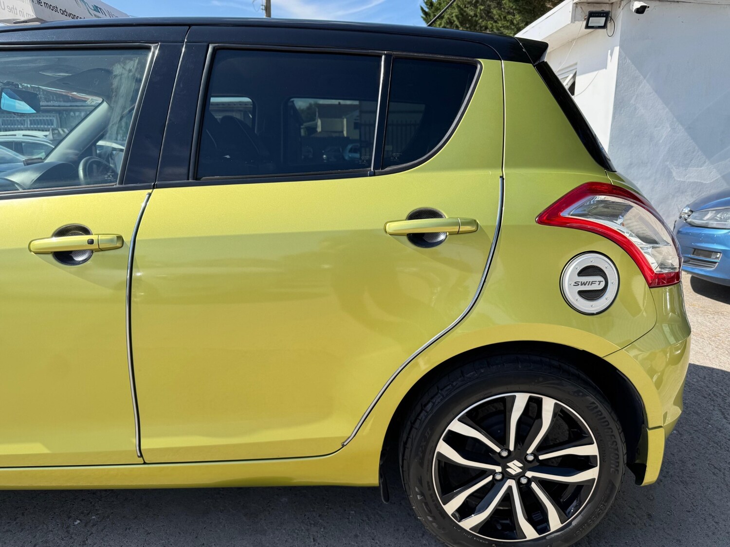 Used Suzuki Swift 2015 for sale - 76064713: Photo 19