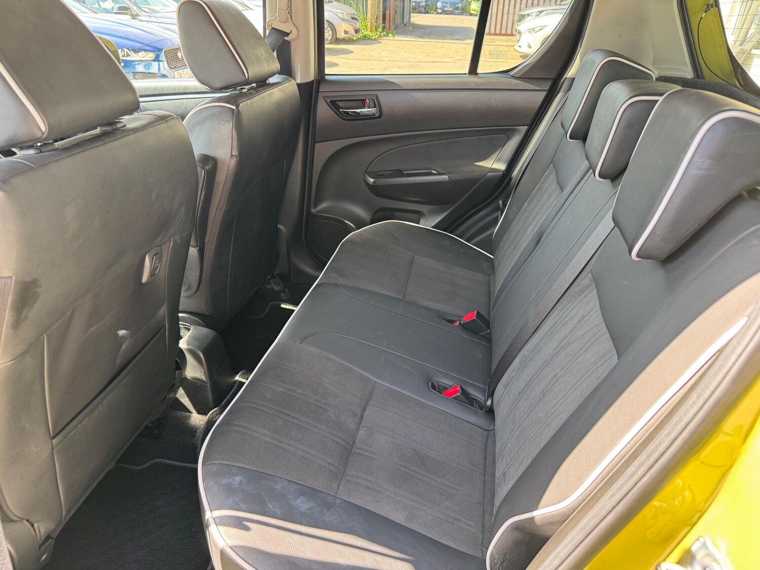 Used Suzuki Swift 2015 for sale - 76064713: Photo 40