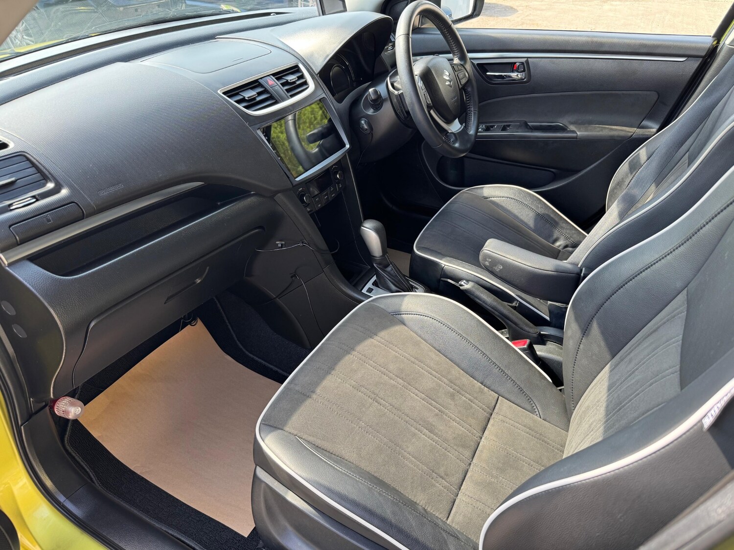 Used Suzuki Swift 2015 for sale - 76064713: Photo 41