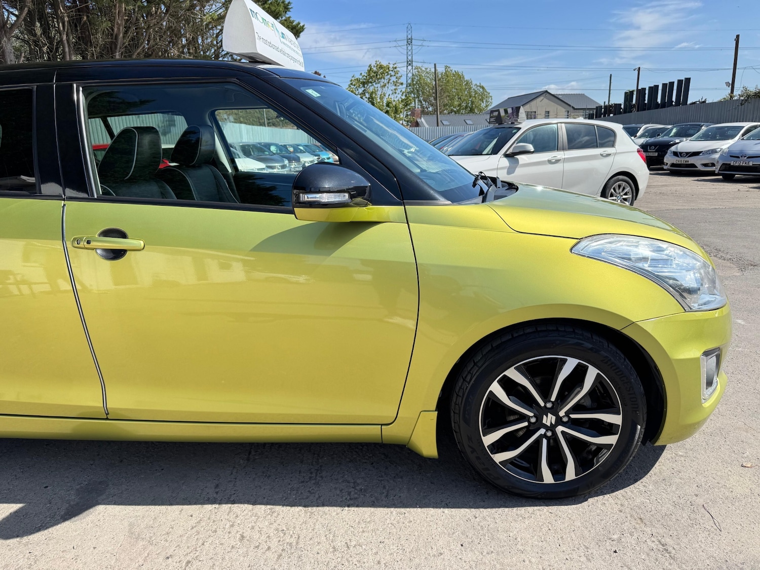 Used Suzuki Swift 2015 for sale - 76064713: Photo 5