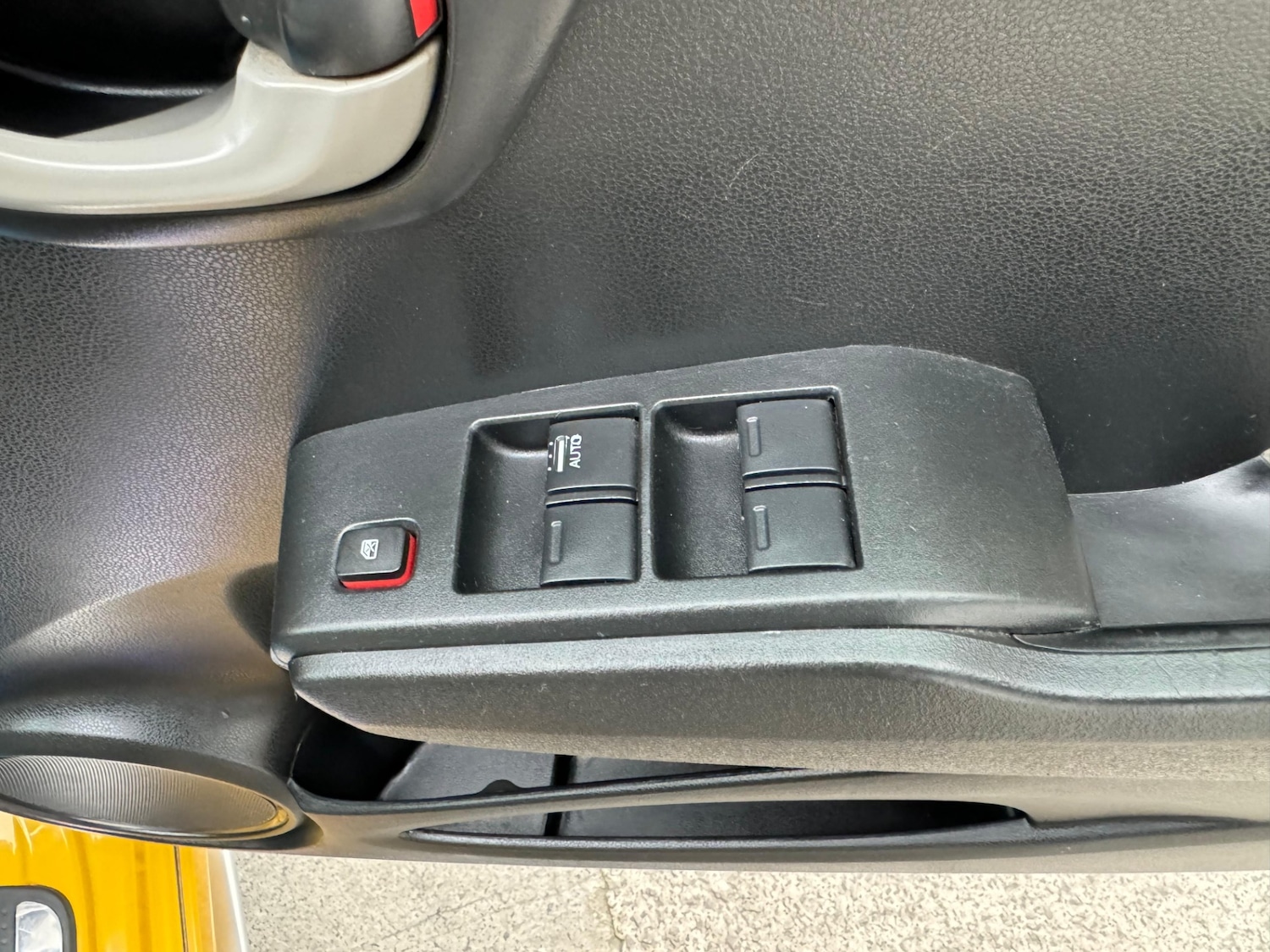 Used Honda Fit 2010 for sale - 76089831: Photo 25