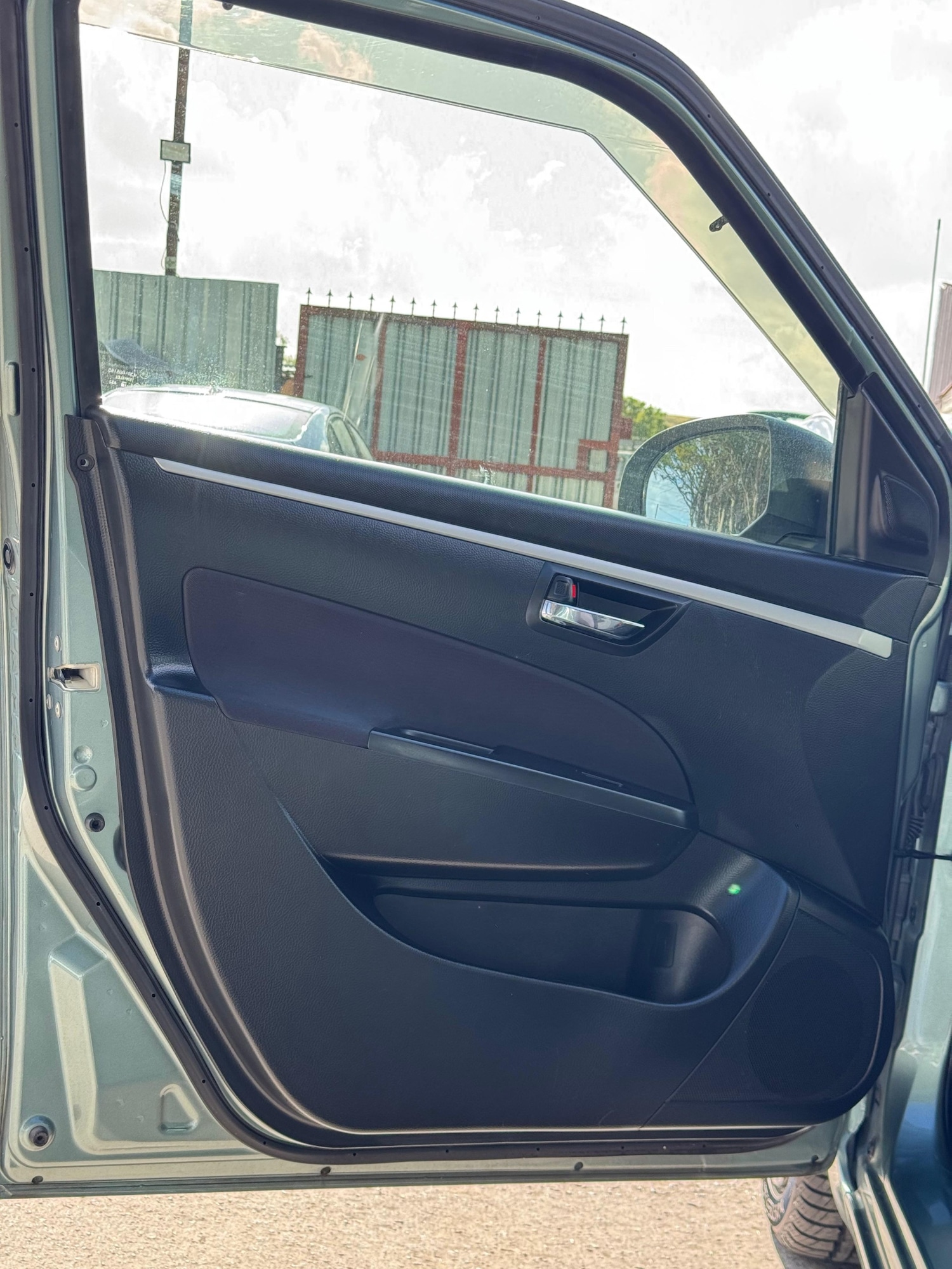 Used Suzuki Swift 2012 for sale - 76157754: Photo 28