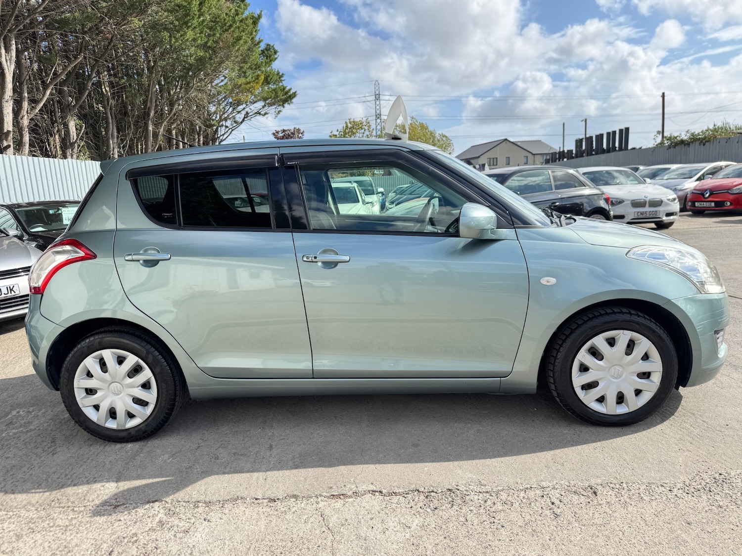 Used Suzuki Swift 2012 for sale - 76157754: Photo 4
