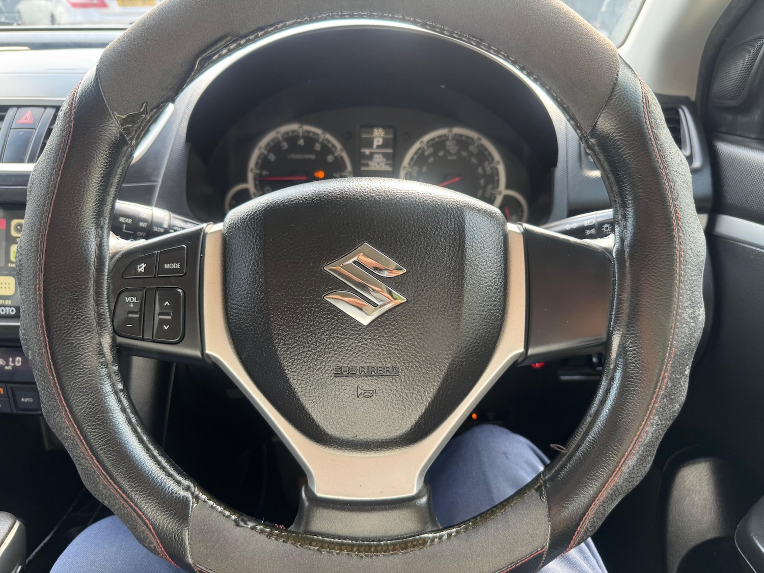 Used Suzuki Swift 2014 for sale - 77082340: Photo 17