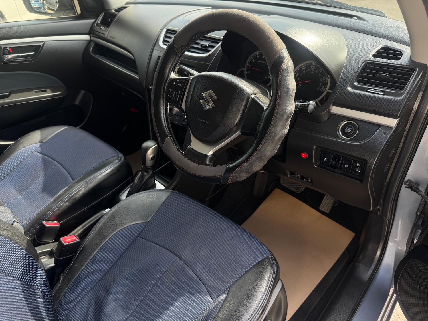 Used Suzuki Swift 2014 for sale - 77082340: Photo 24