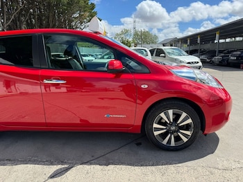Used Nissan Leaf 2017 for sale - 78804668: Photo