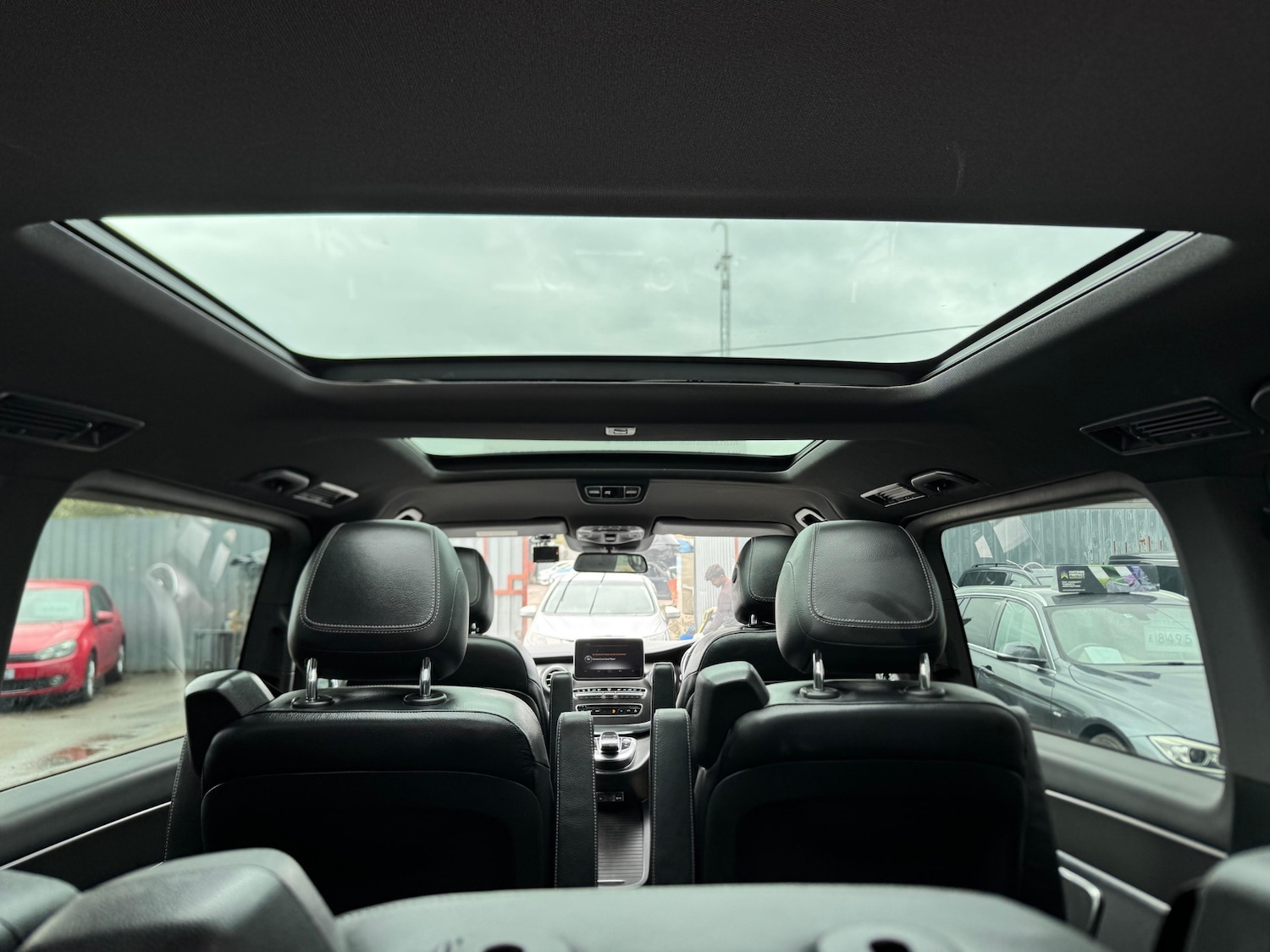 Used Mercedes-Benz V-Class 2017 for sale - 76609301: Photo 15