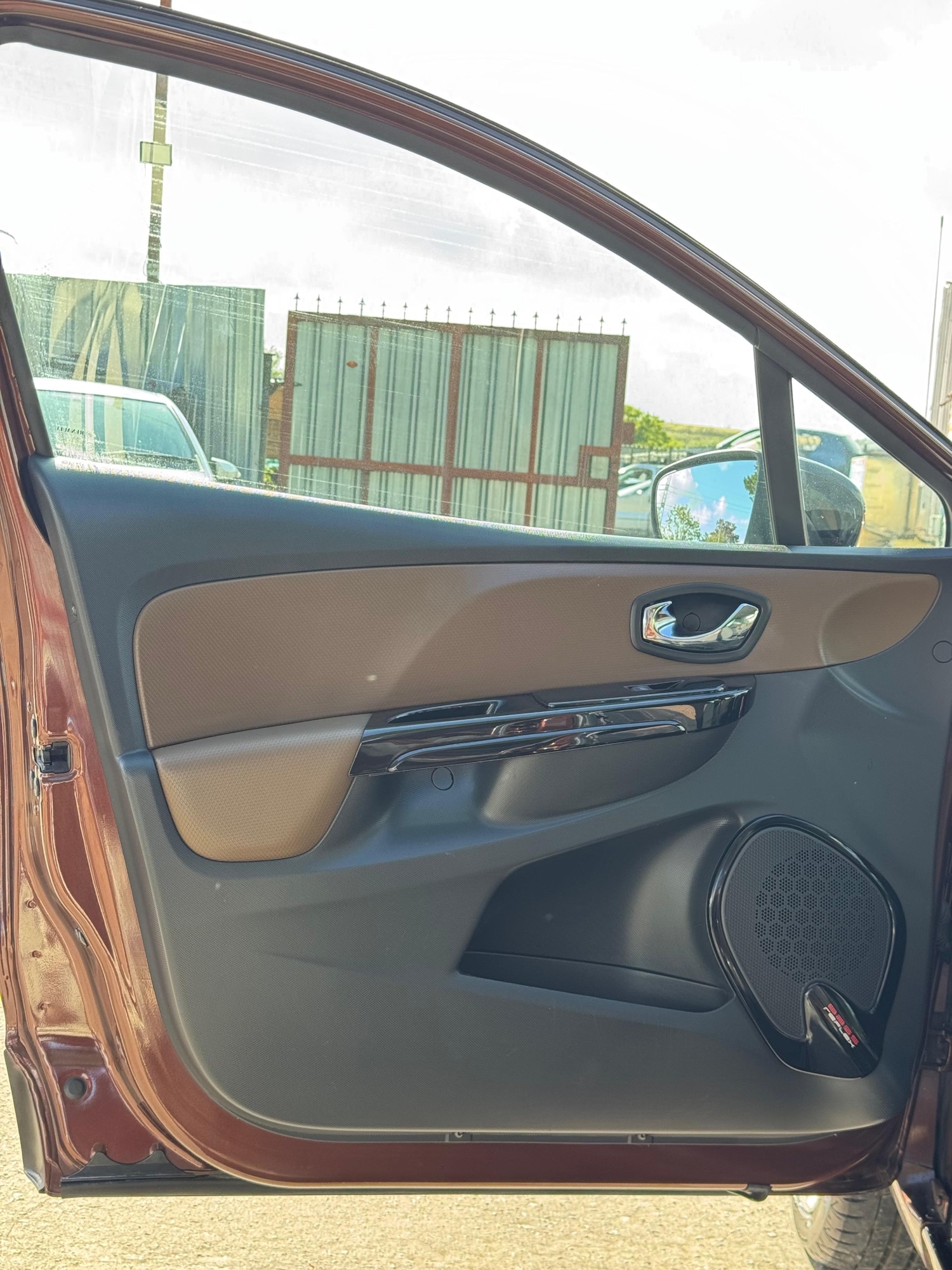 Used Renault Clio 2014 for sale - 76373333: Photo 27