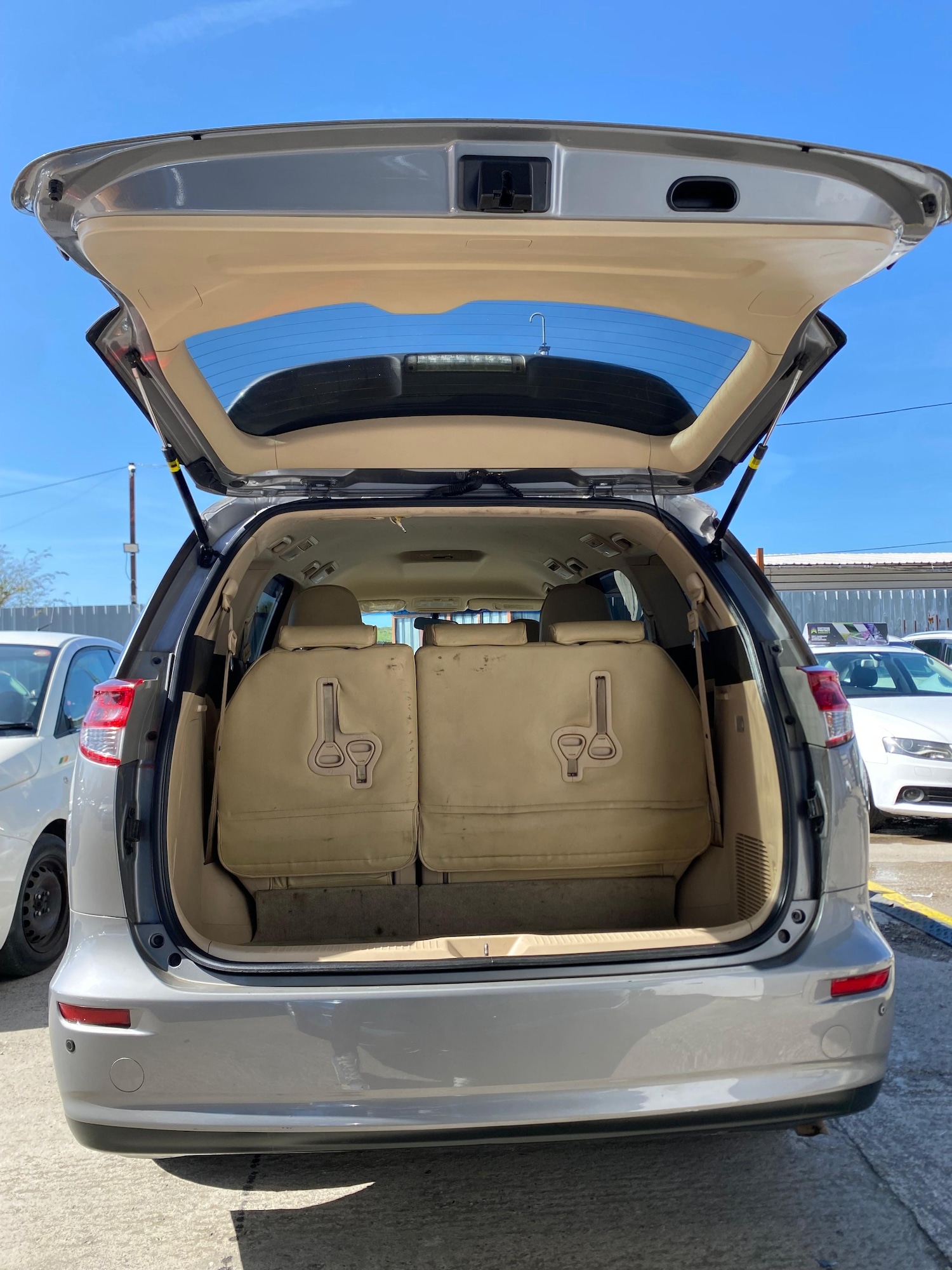 Used Toyota Estima 2026 for sale - 78145700: Photo 10