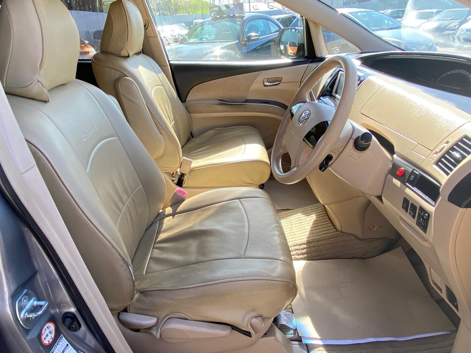 Used Toyota Estima 2026 for sale - 78145700: Photo 14