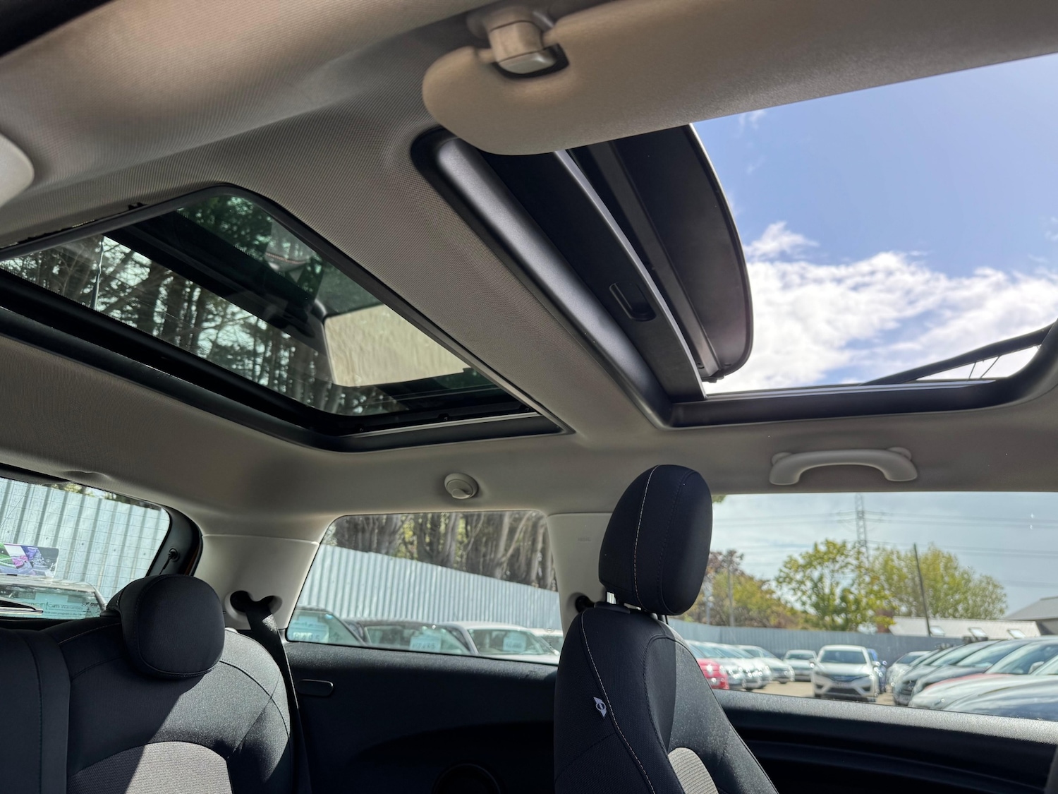 Used MINI Cooper 2014 for sale - 77067408: Photo 24