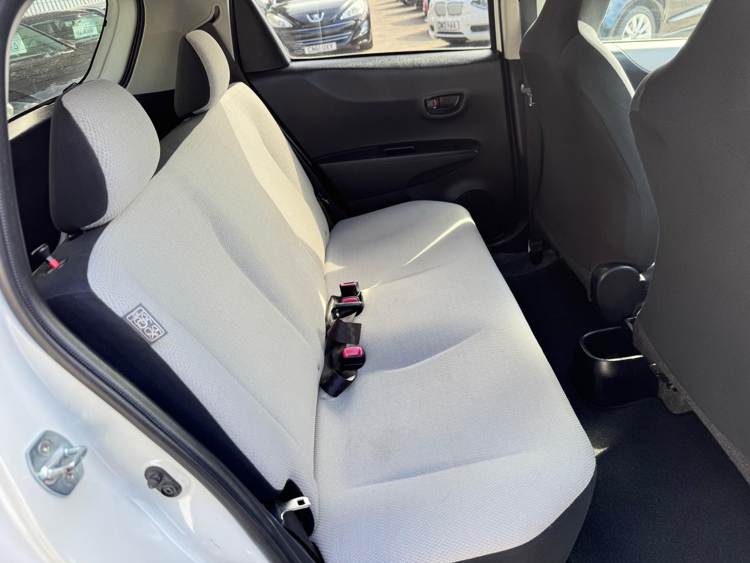 Used Toyota Vitz 2025 for sale - 77293009: Photo 15