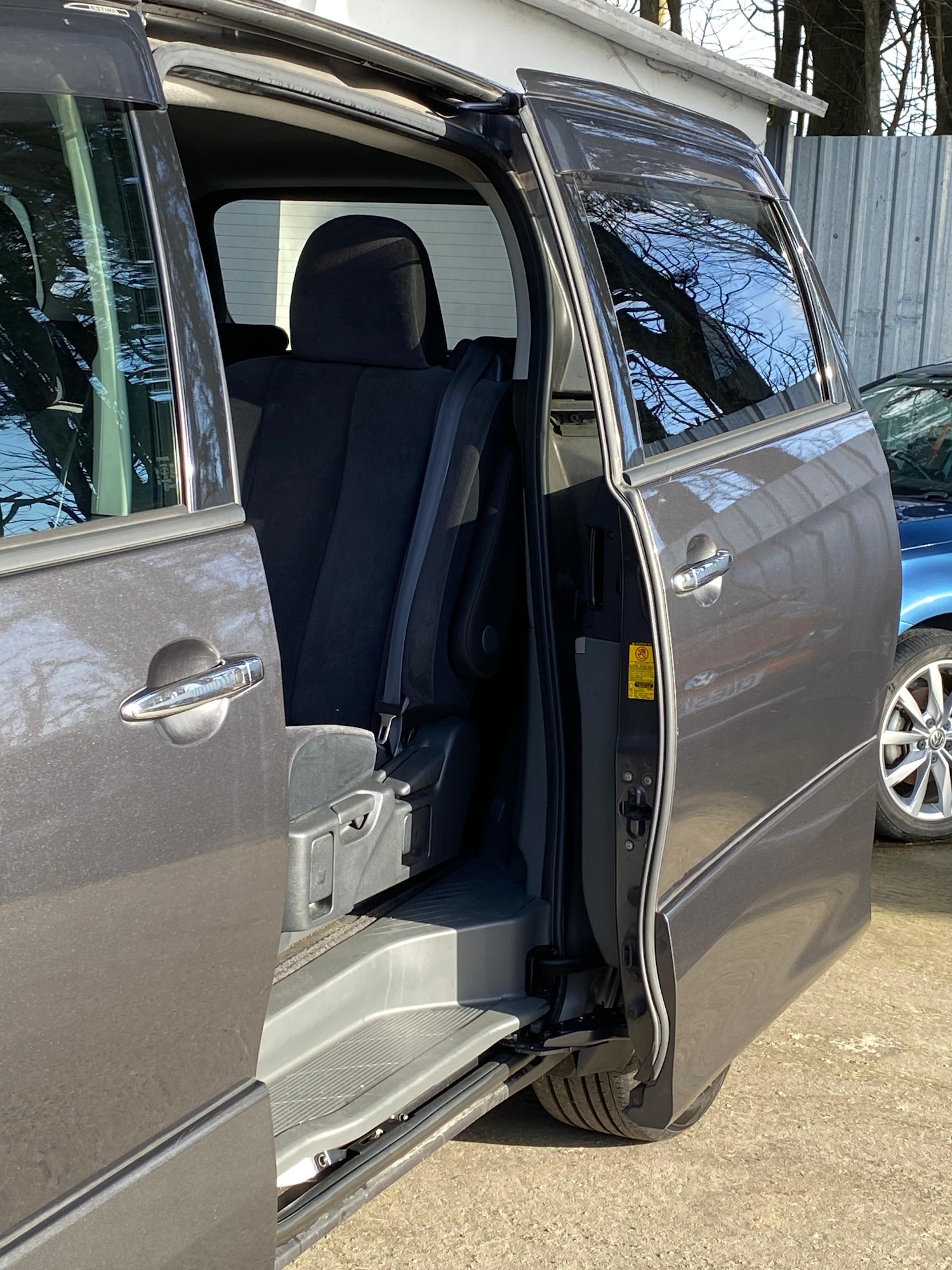 Used Toyota Estima 2010 for sale - 77898853: Photo 30