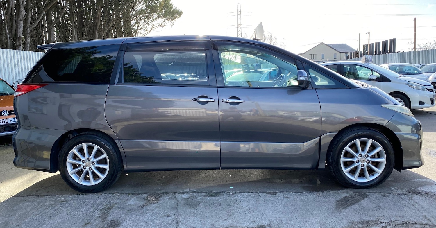 Used Toyota Estima 2010 for sale - 77898853: Photo 4