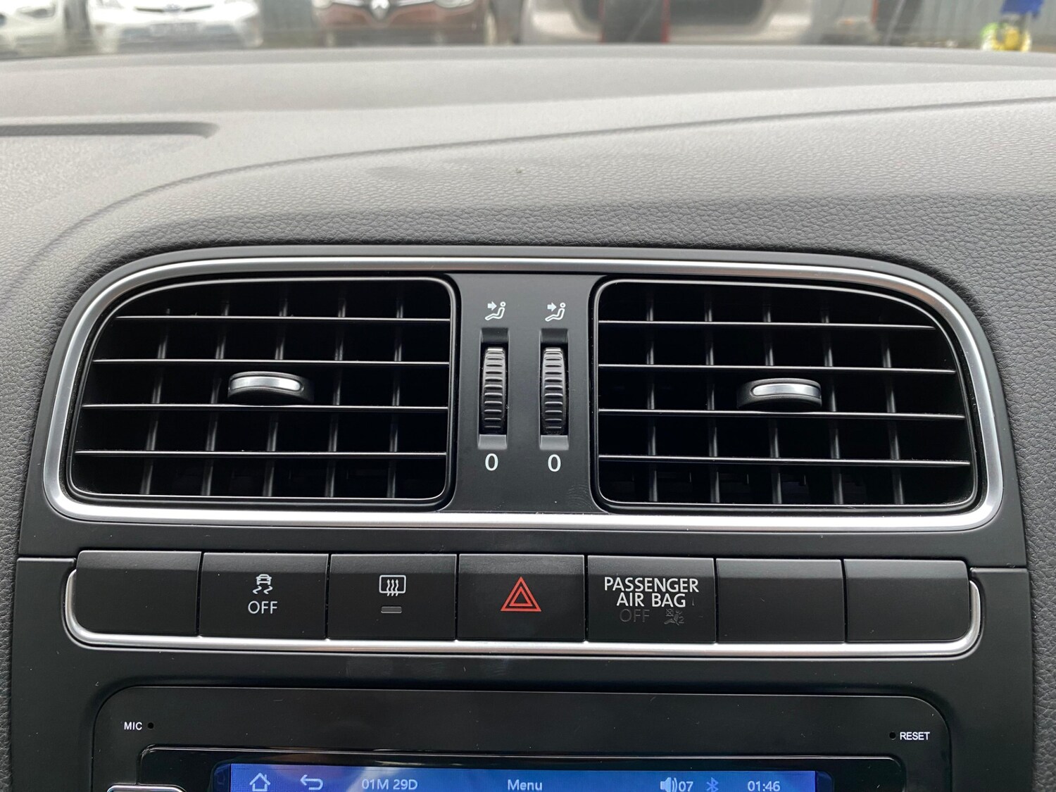 Used Volkswagen Polo 2010 for sale - 76374069: Photo 20