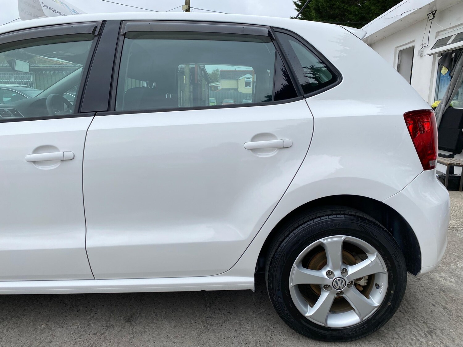 Used Volkswagen Polo 2010 for sale - 76374069: Photo 8