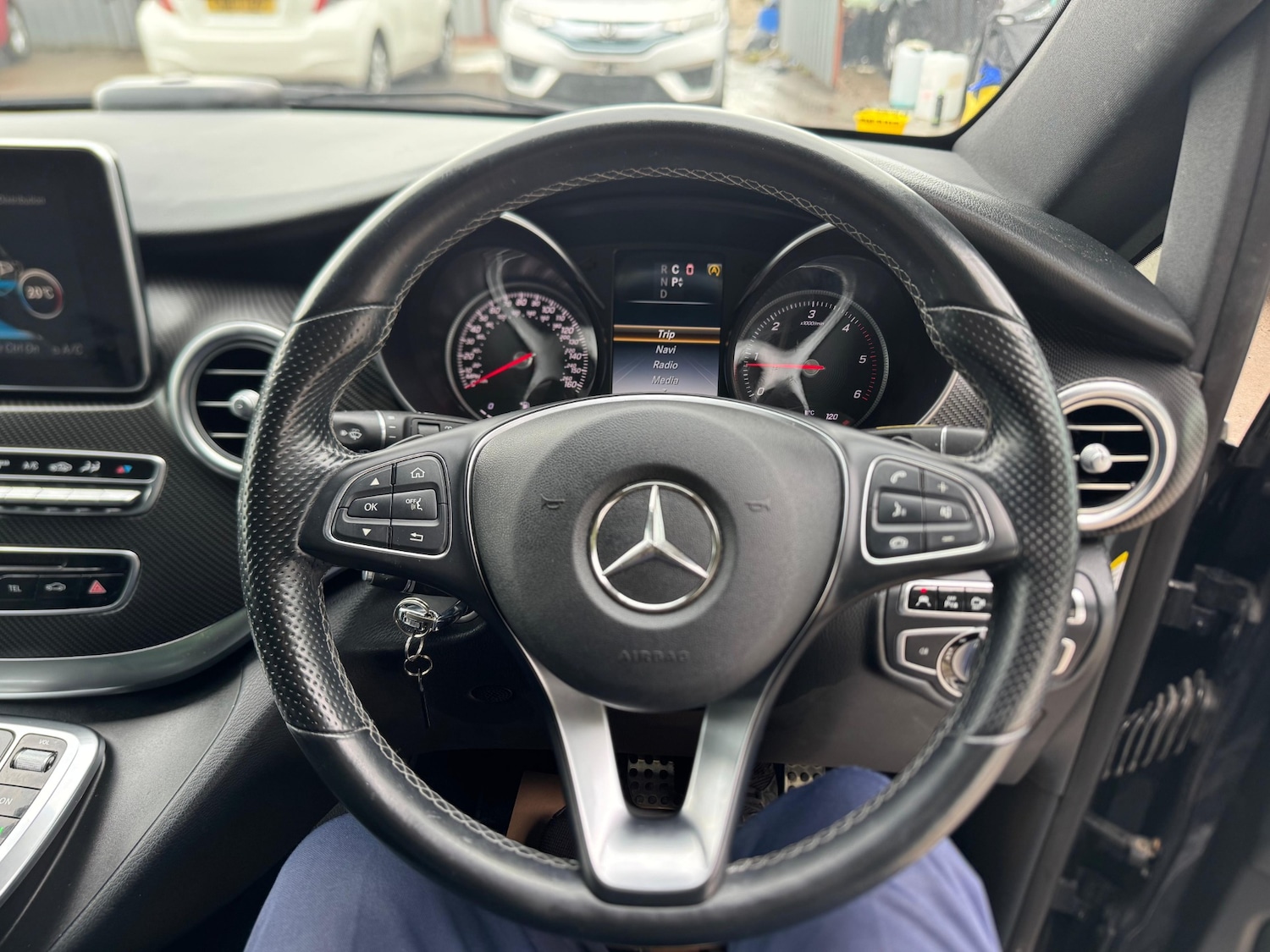 Used Mercedes-Benz V-Class 2017 for sale - 76097114: Photo 22