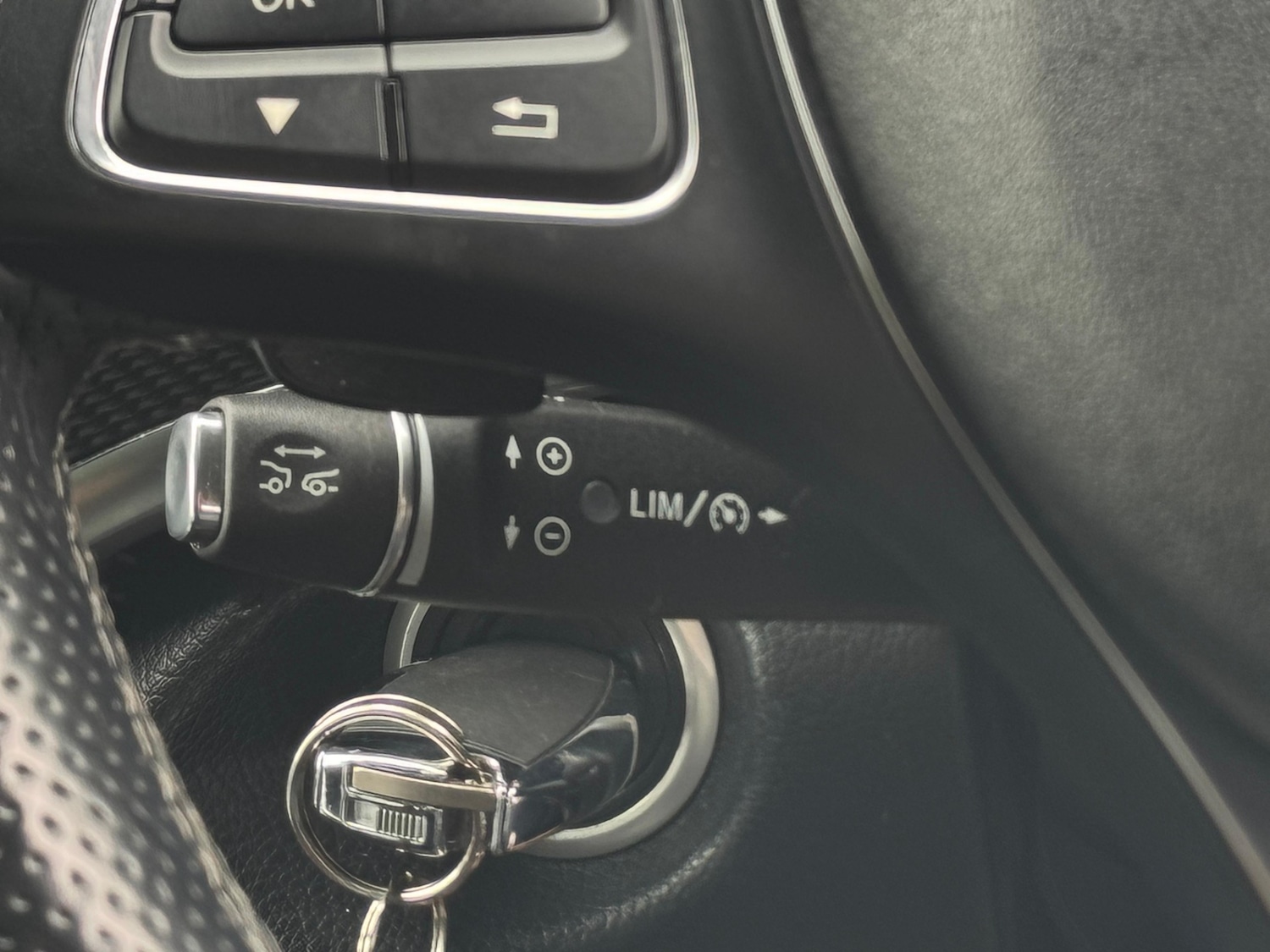 Used Mercedes-Benz V-Class 2017 for sale - 76097114: Photo 28