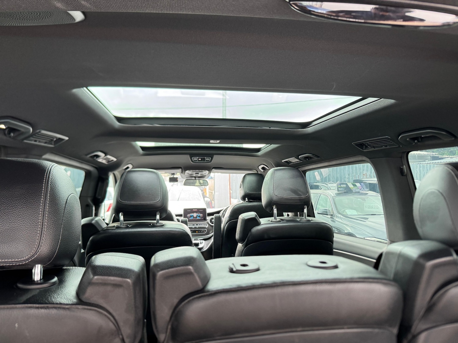 Used Mercedes-Benz V-Class 2017 for sale - 76097114: Photo 42