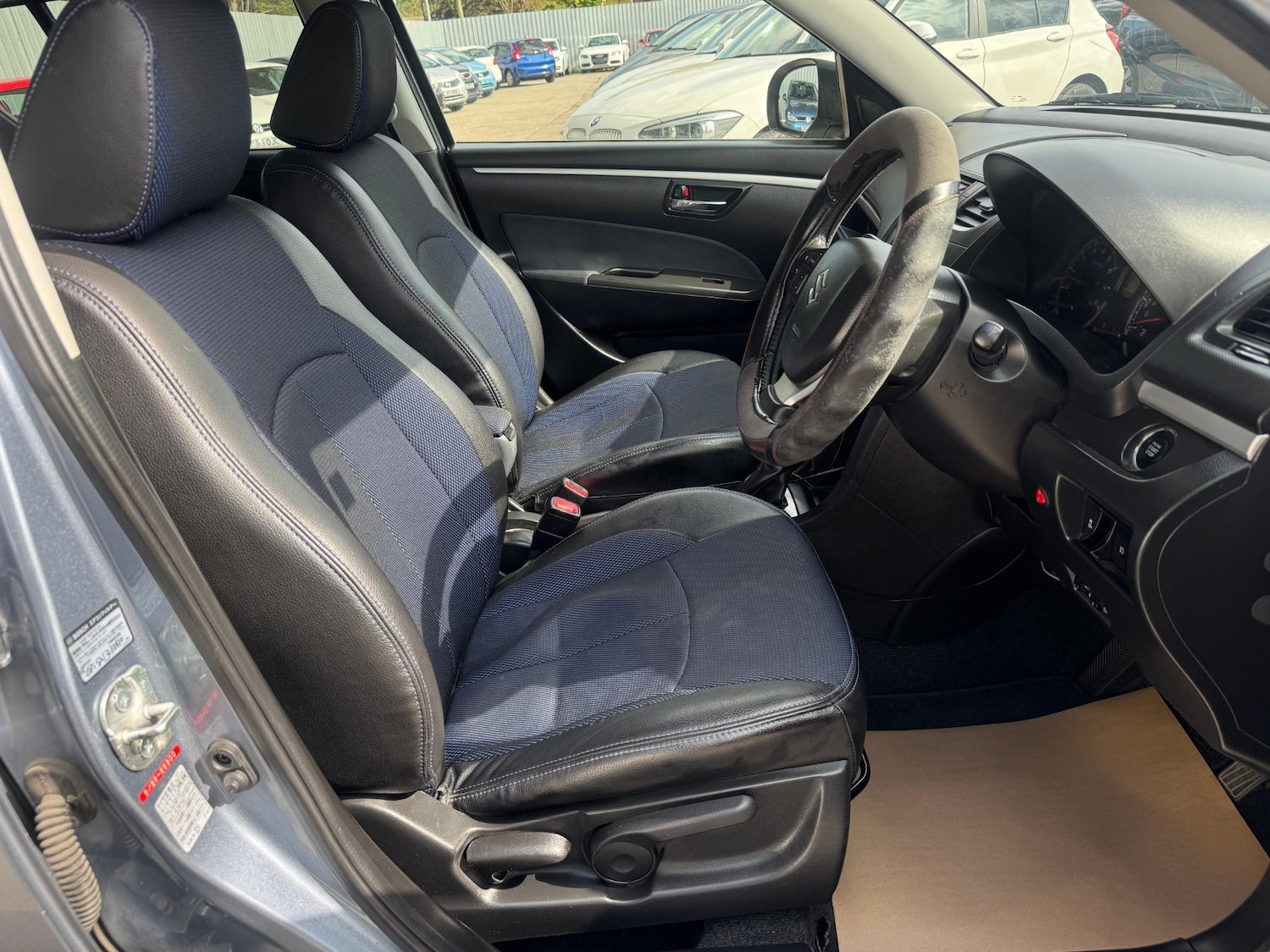 Used Suzuki Swift 2014 for sale - 76998842: Photo 13