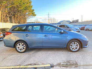 Used Toyota Auris 2016 for sale - 77855018: Photo