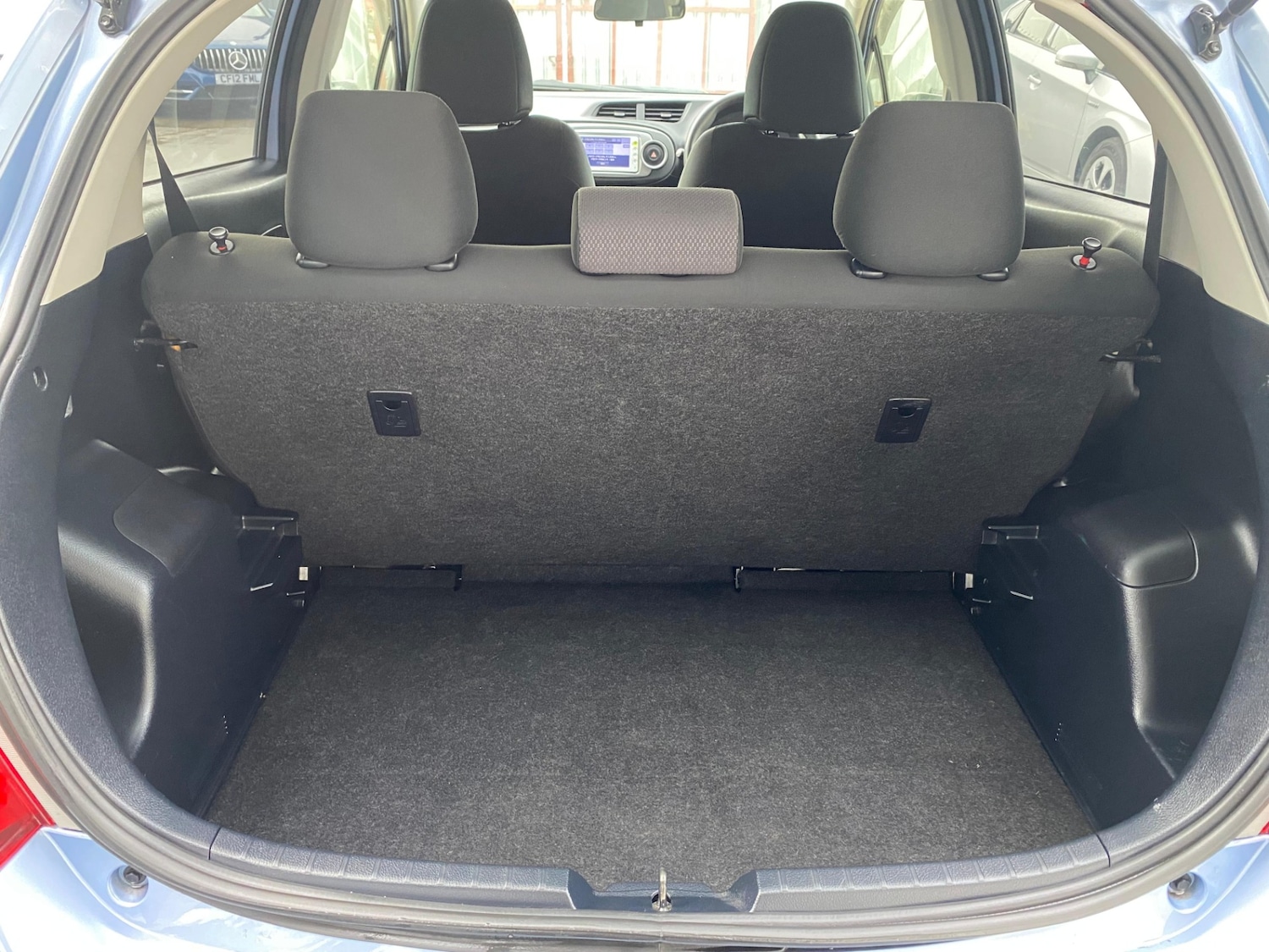 Used Toyota Vitz 2025 for sale - 77321303: Photo 11