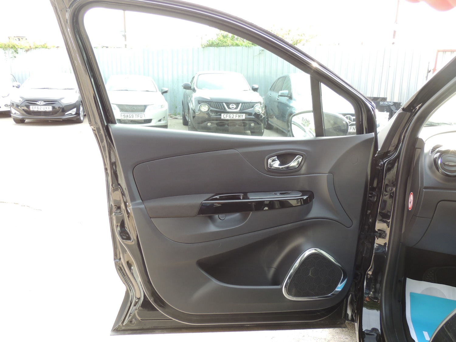 Used Renault Captur 2013 for sale - 76143290: Photo 28