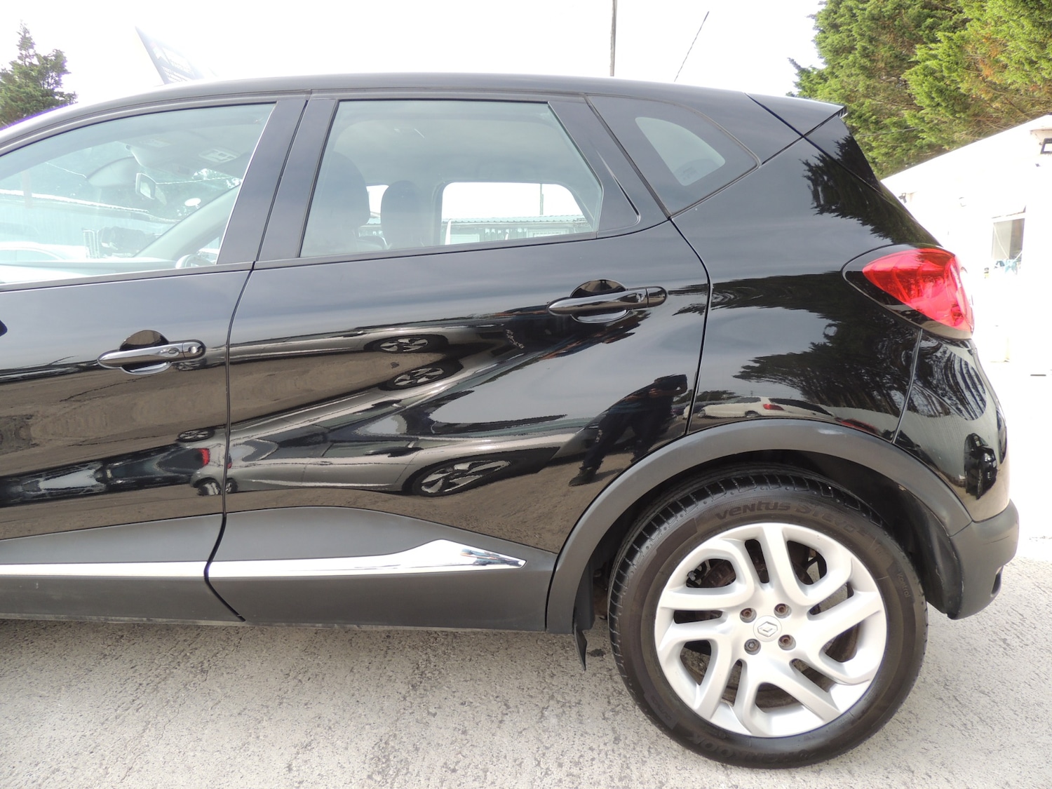 Used Renault Captur 2013 for sale - 76143290: Photo 9