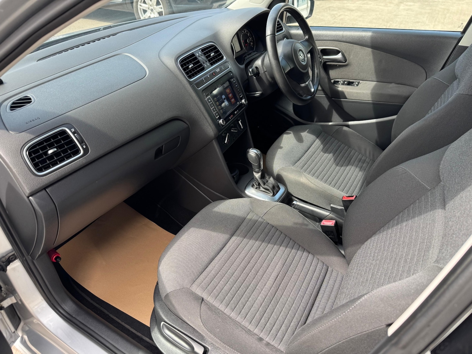 Used Volkswagen Polo 2012 for sale - 76055832: Photo 31