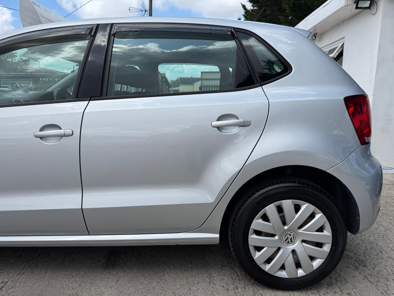 Used Volkswagen Polo 2012 for sale - 76055832: Photo 9