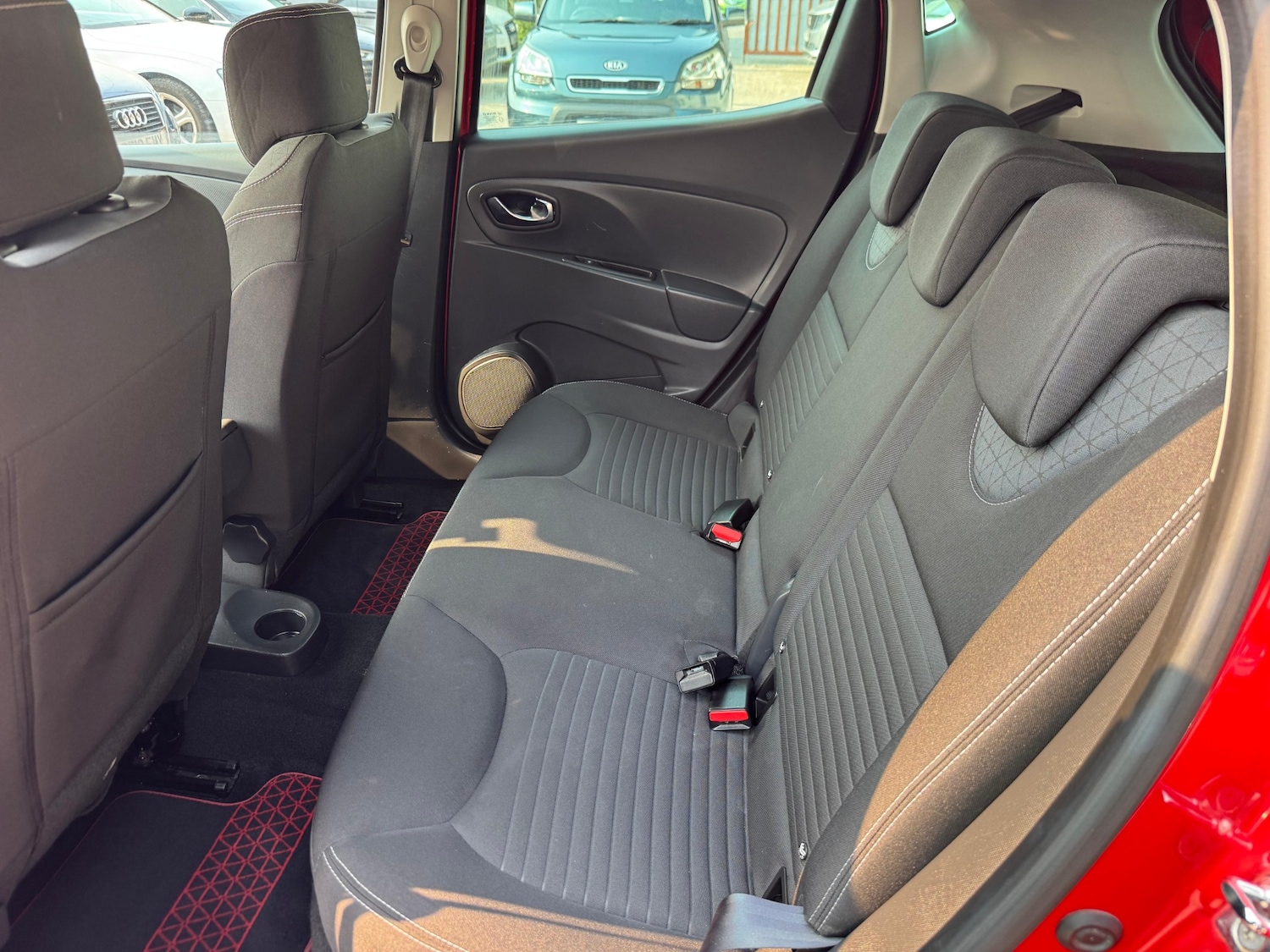 Used Renault Clio 2025 for sale - 76953785: Photo 28