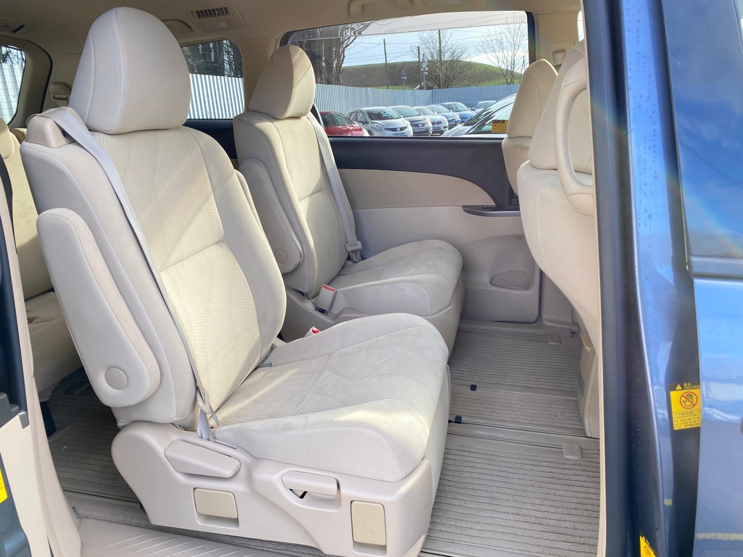 Used Toyota Estima 2026 for sale - 77393676: Photo 15