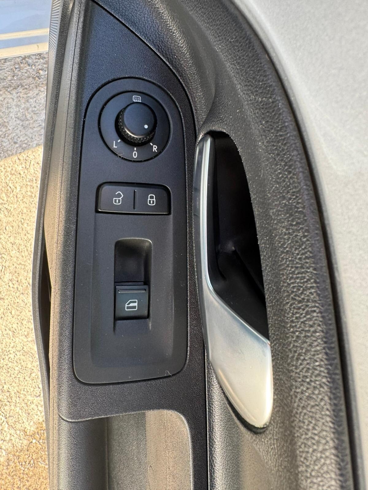 Used Volkswagen up! 2013 for sale - 78090734: Photo 19