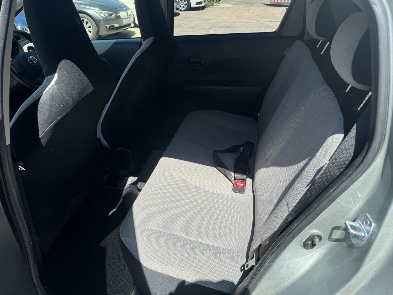 Used Toyota Vitz 2025 for sale - 77280545: Photo 29