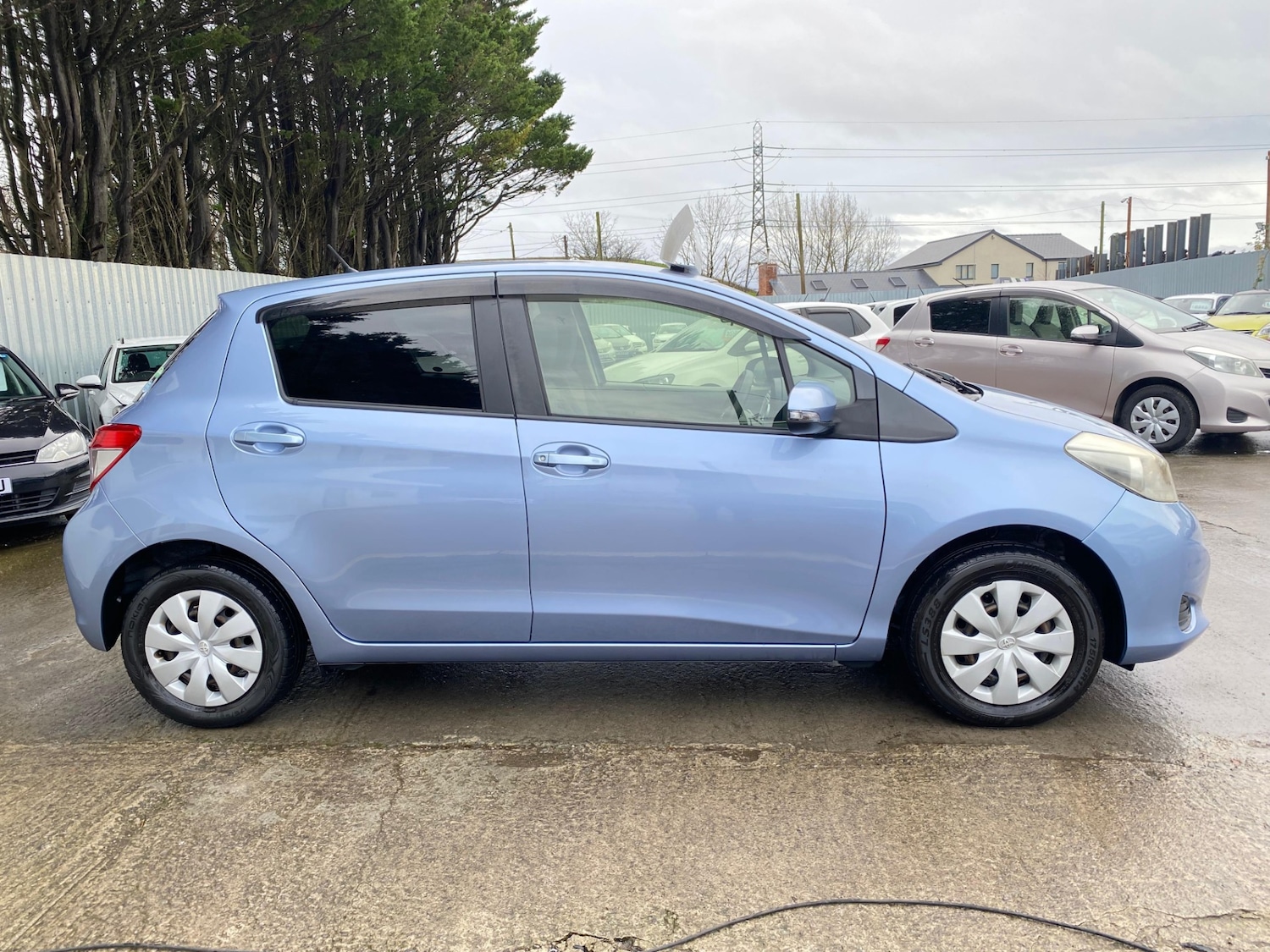 Used Toyota Vitz 2025 for sale - 78102862: Photo 4