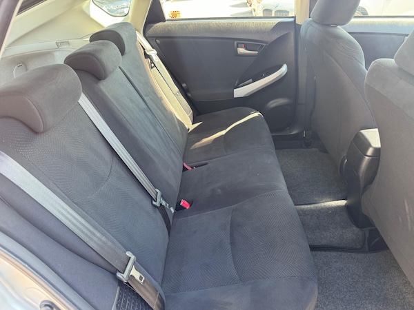 Used Toyota Prius 2012 for sale - 76300558: Photo 16