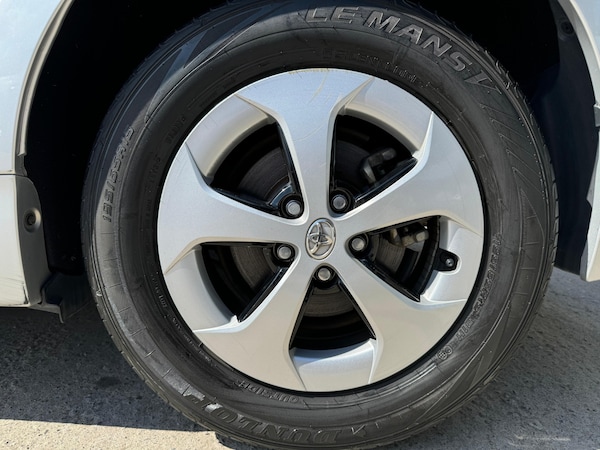 Used Toyota Prius 2012 for sale - 76300558: Photo 30