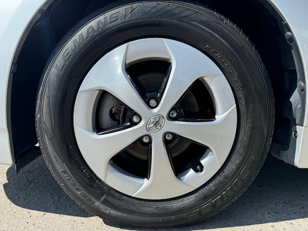 Used Toyota Prius 2012 for sale - 76300558: Photo 31