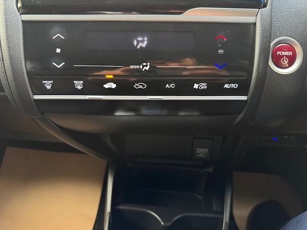 Used Honda Fit 2014 for sale - 76264179: Photo 20