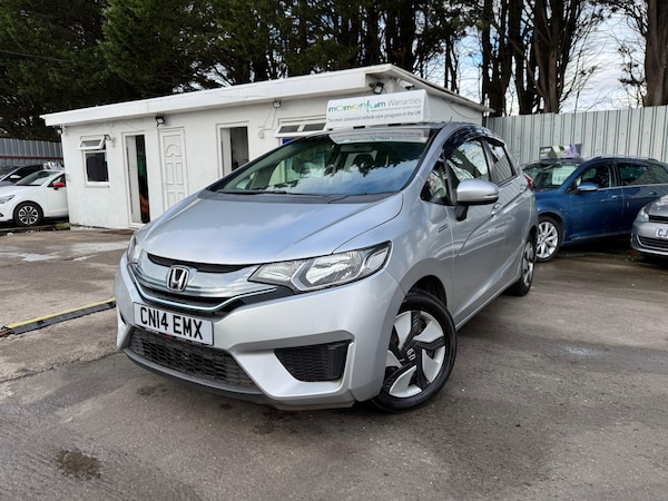 Used Honda Fit 2014 for sale - 76264179: Photo 2