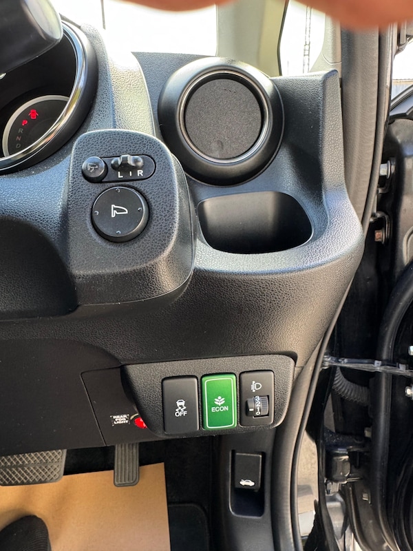 Used Honda Fit 2012 for sale - 76232007: Photo 22